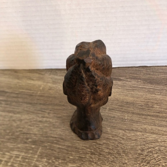 Hand Carved African Woman Wooden Bust - Picture 7 of 12